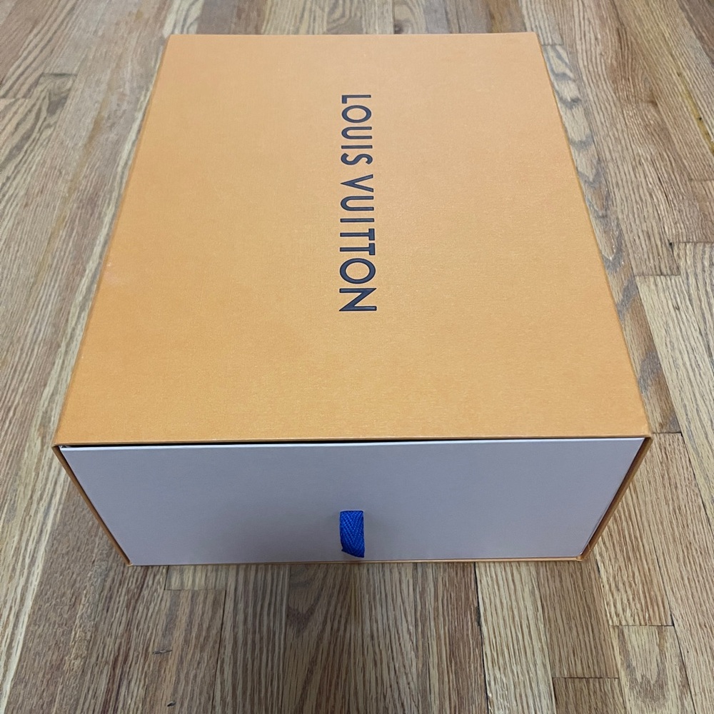 Louis Vuitton empty box